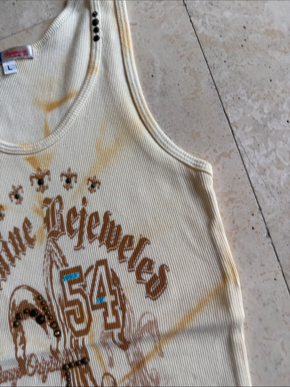 Y2K Yellow Graphic Ribbed Tank Top with Fleur-de-Lis Print - Picture 5 of 6